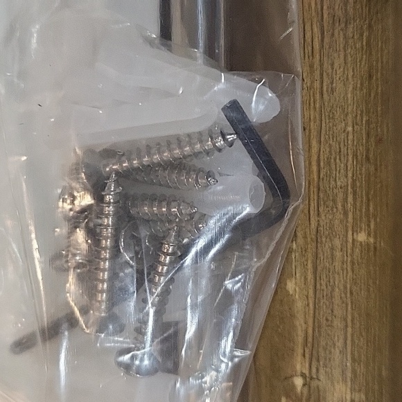 Nib Focus Cresent Suite 18" Towel Bar Pollished Chrome (Have 3 this is f… - Picture 6 of 8